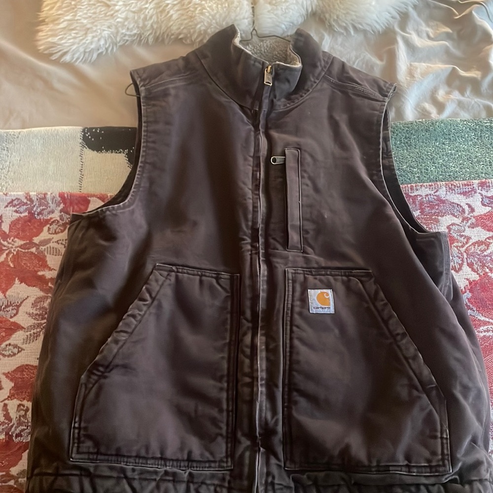 Carhartt sherpa lined vest
